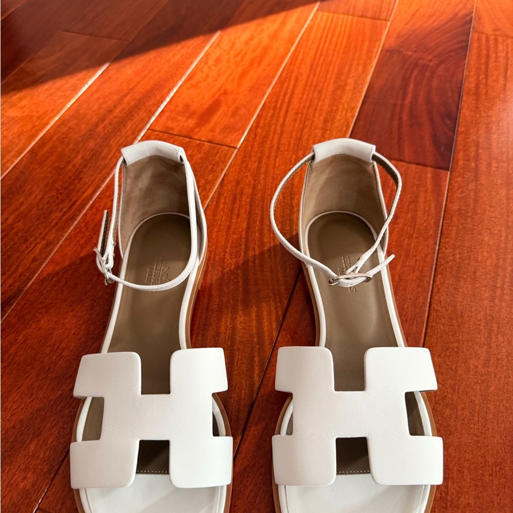 Hermes Santorini  White Sandals H size 9/39